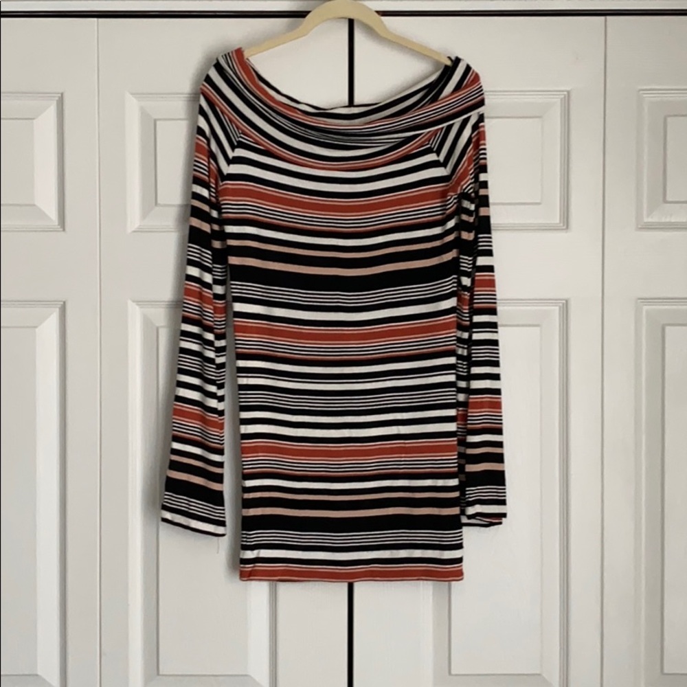 Women’s free people off the shoulder top.